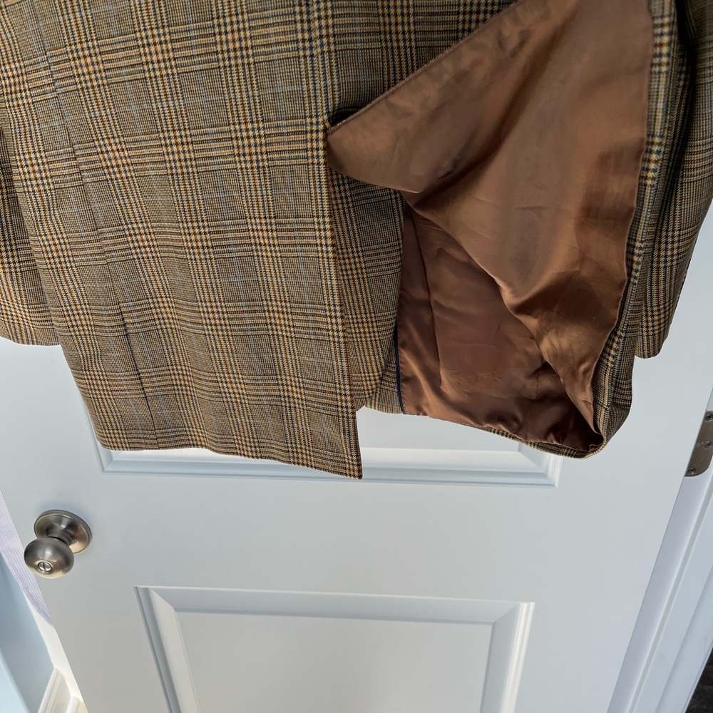 Men’s Brooks Brothers 1818 Madison fit sport coat - Picture 7 of 12
